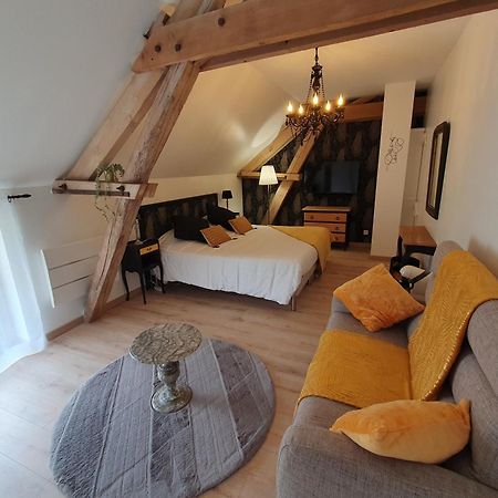 Au Domaine Du Bois Joubert Bed & Breakfast Luzillé Eksteriør bilde